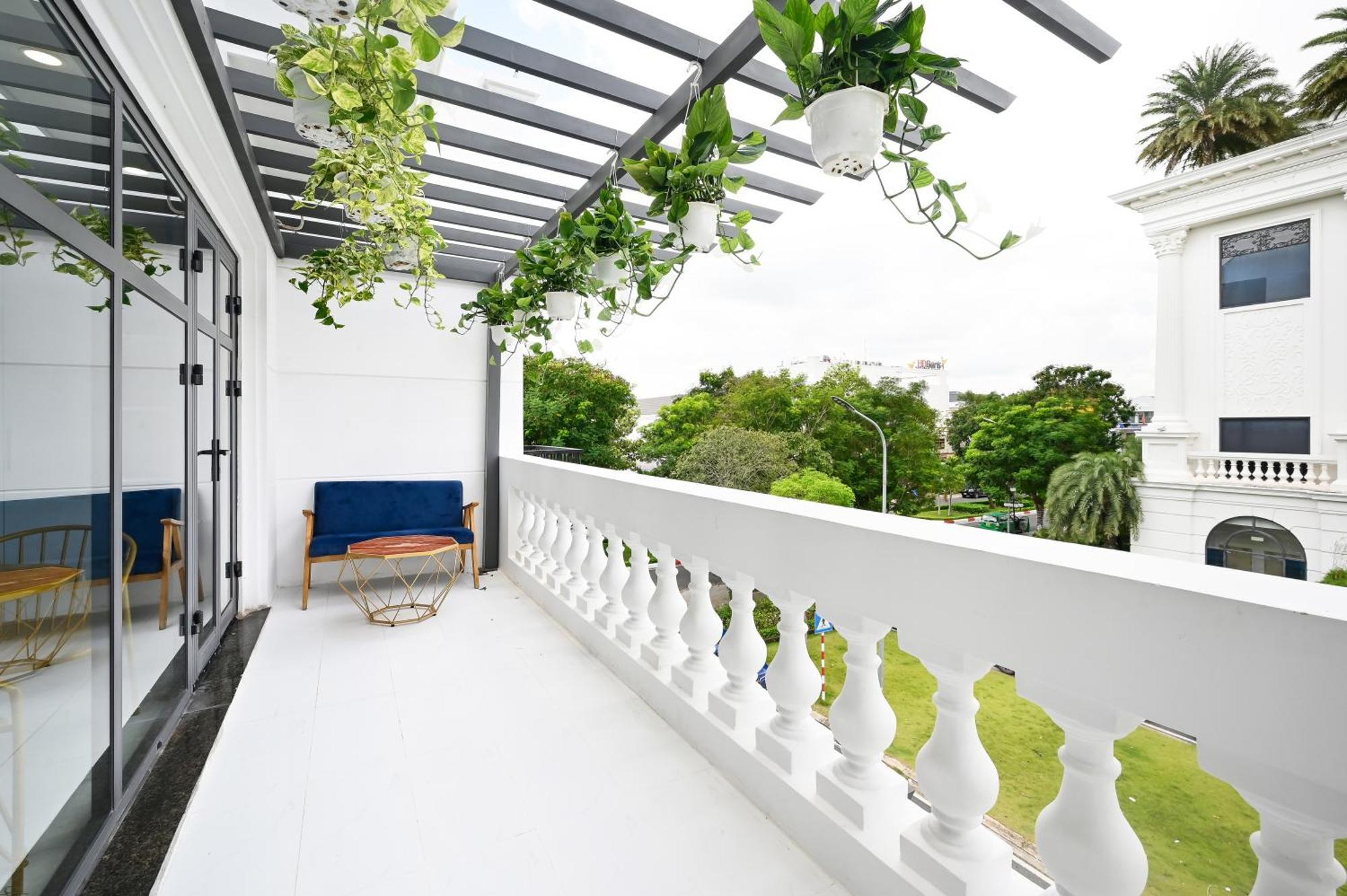 Arina Luxury Hotel - Vincom Tây Ninh Exterior photo